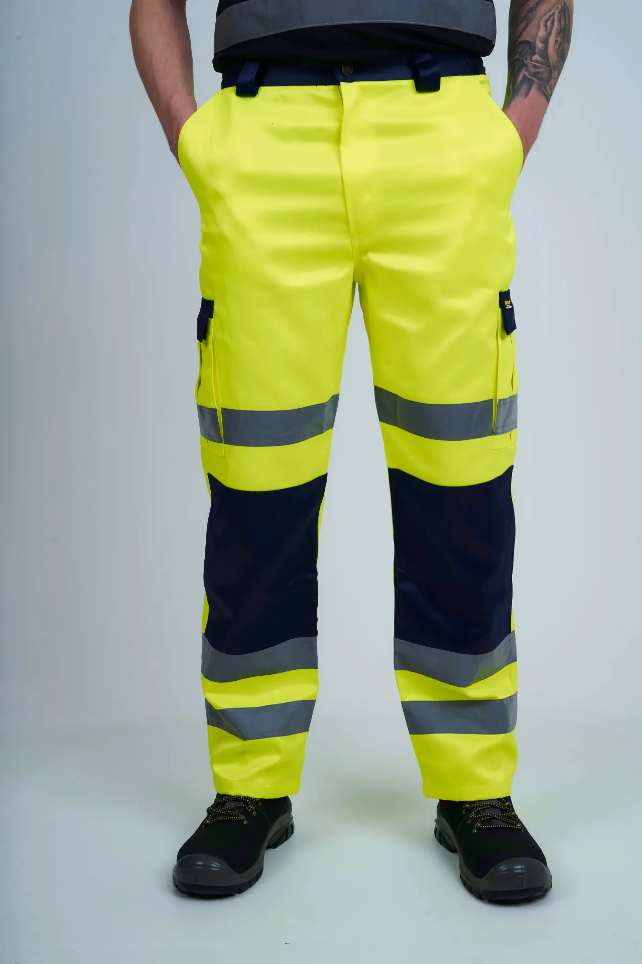 [HV516YENAS] HV516 Hi Vis Two Tone Cargo Trouser (Yellow/Navy, Small)